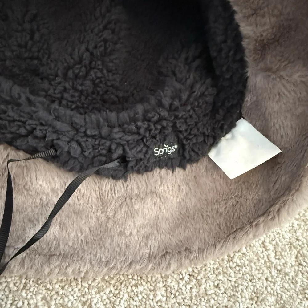 Sprigs faux fur